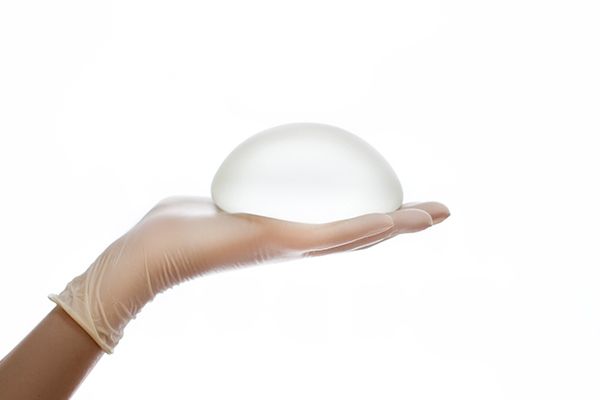 Les différents types d'implants mammaire - Dr Runge à Paris 7 et Beauvais